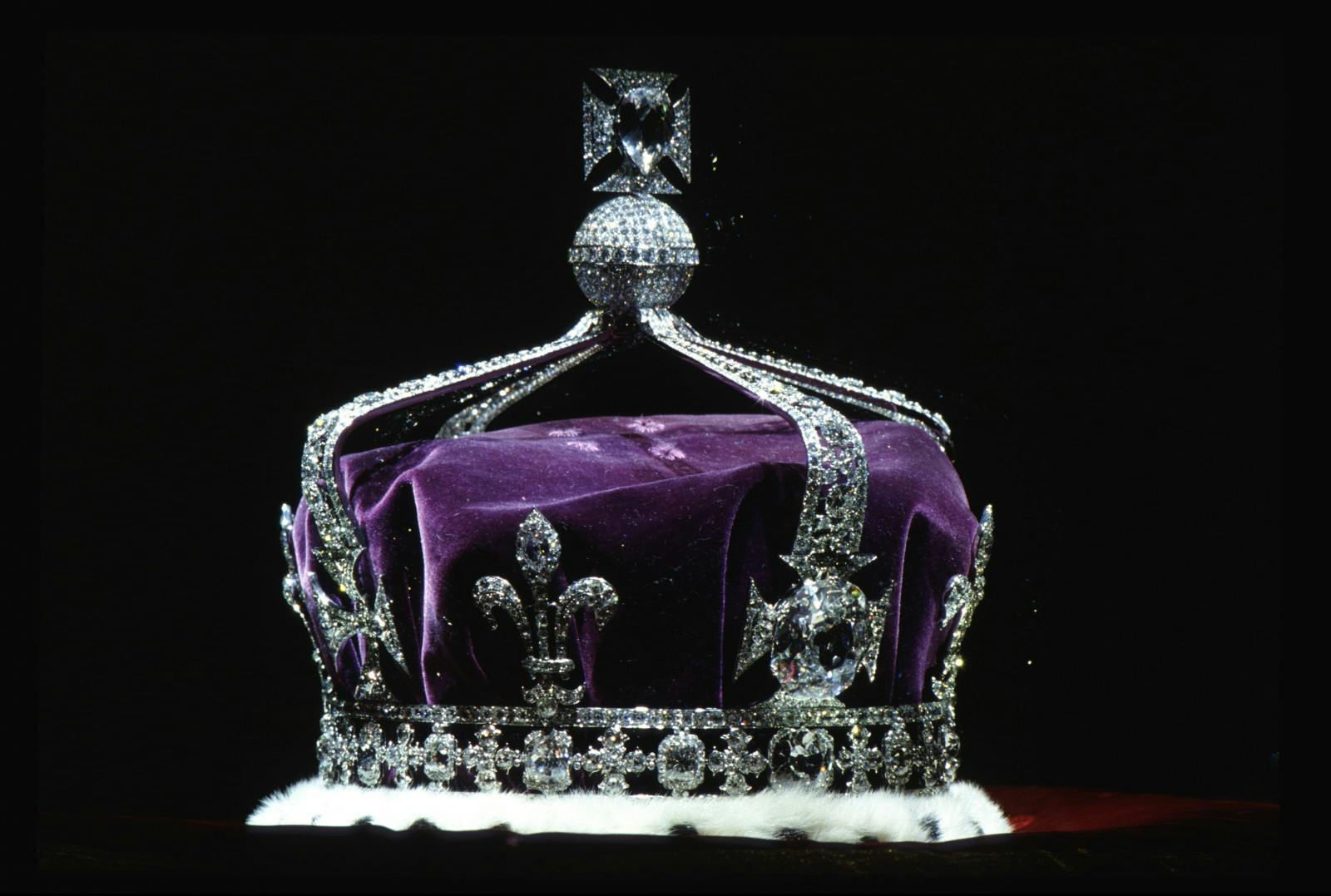 Koh-i-noor diamond crown